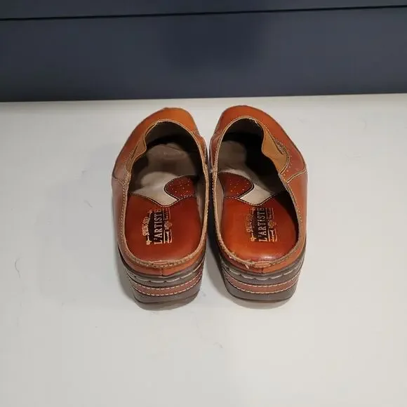 L'Artiste by Spring Step Embossed Leather Clogs Chino Size 41 - Picture 4 of 10